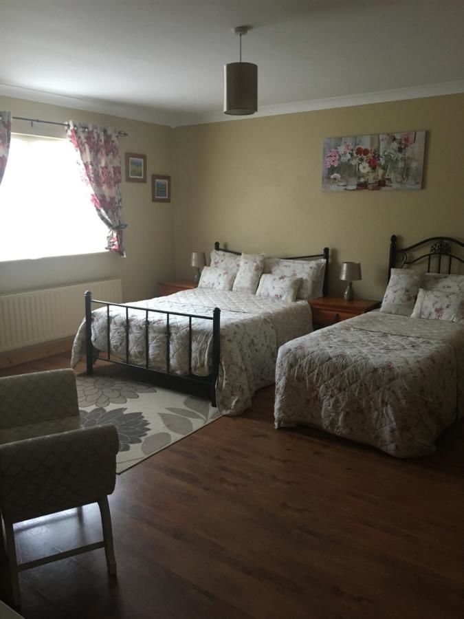 Отели типа «постель и завтрак» Heeneys Lodge B&B Донегол
